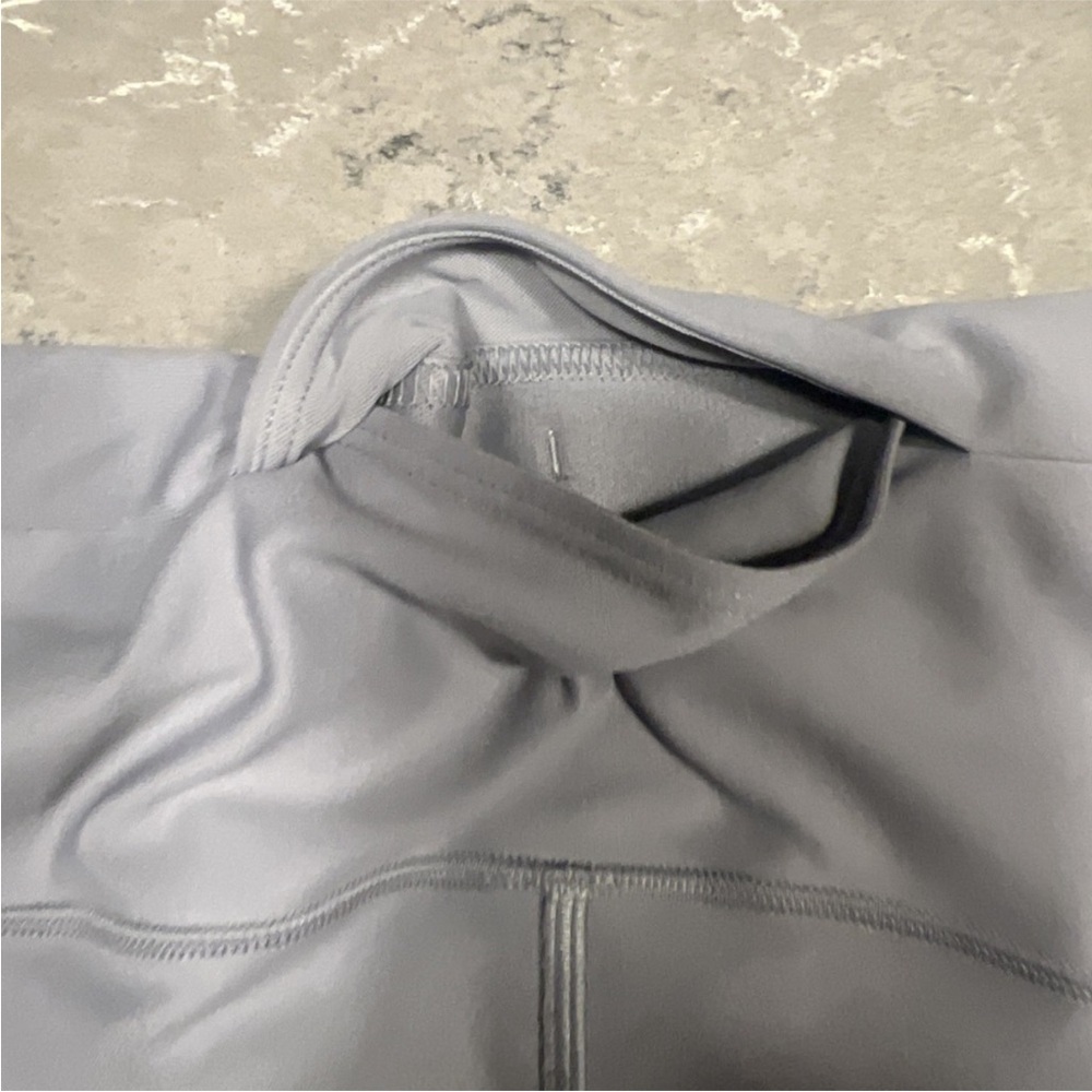 Lululemon SenseKnit High-Rise Running Tight 28"
Rhino Grey NWT
W5CZ2S - Picture 14 of 16